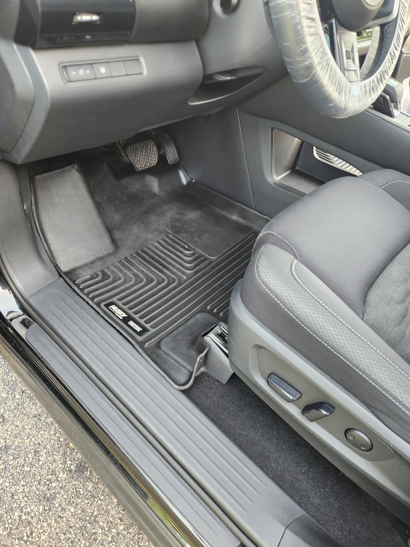 Interior Detail — SUV photo 1