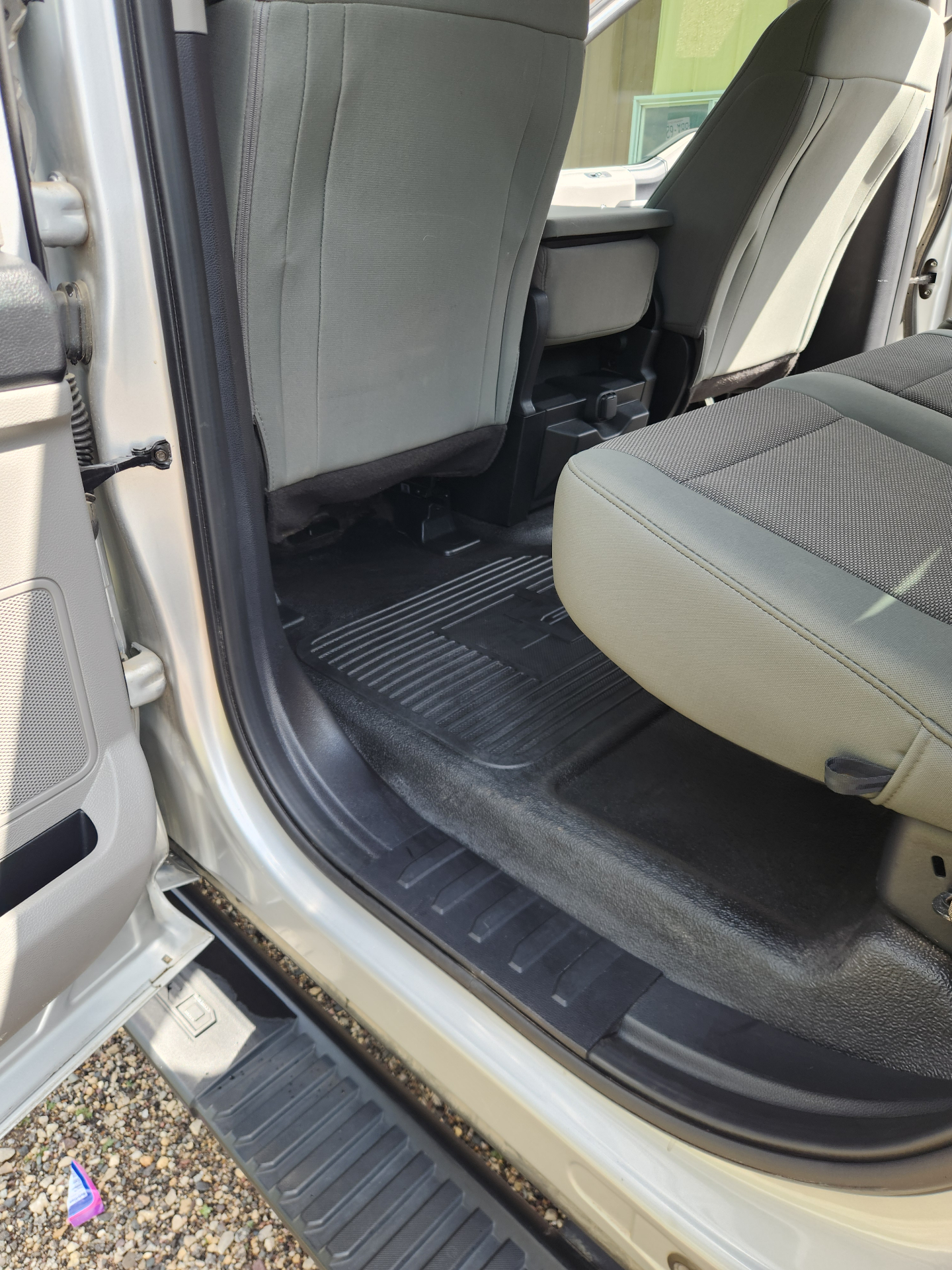Interior Detail — Ford F-250 Super Duty photo 3