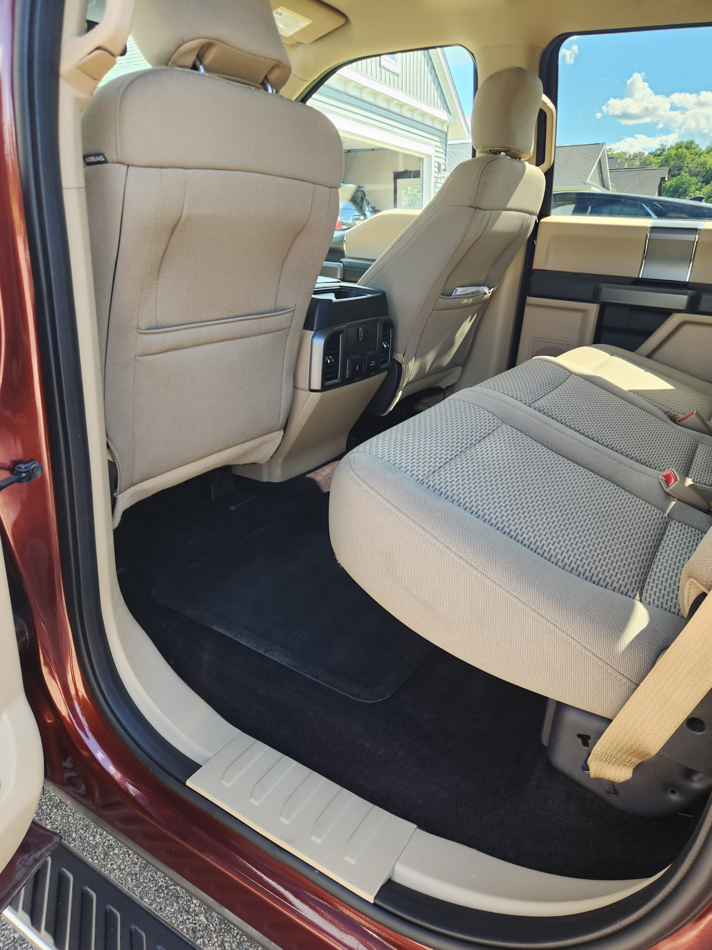 Interior Detail — Ford F-150 photo 2